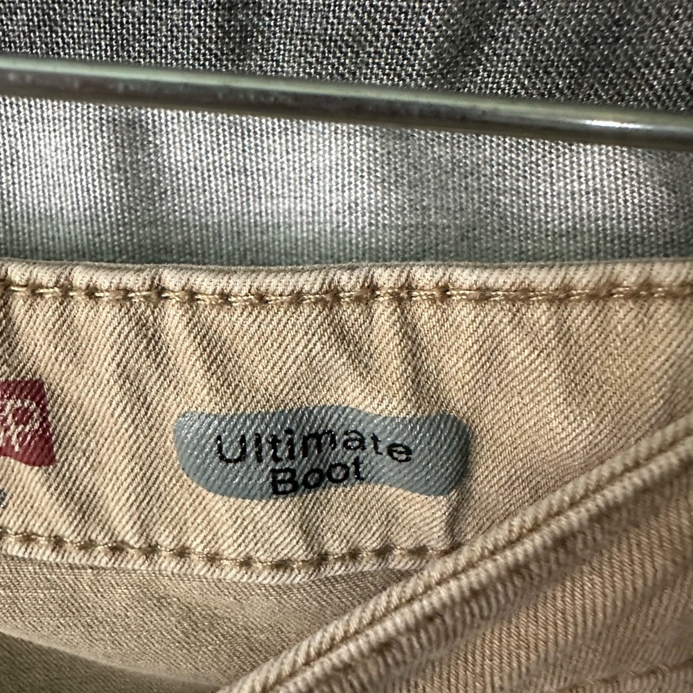 Faded Glory Women’s 10 Petite Ultimate Bootcut Tan Jeans - Picture 4 of 16